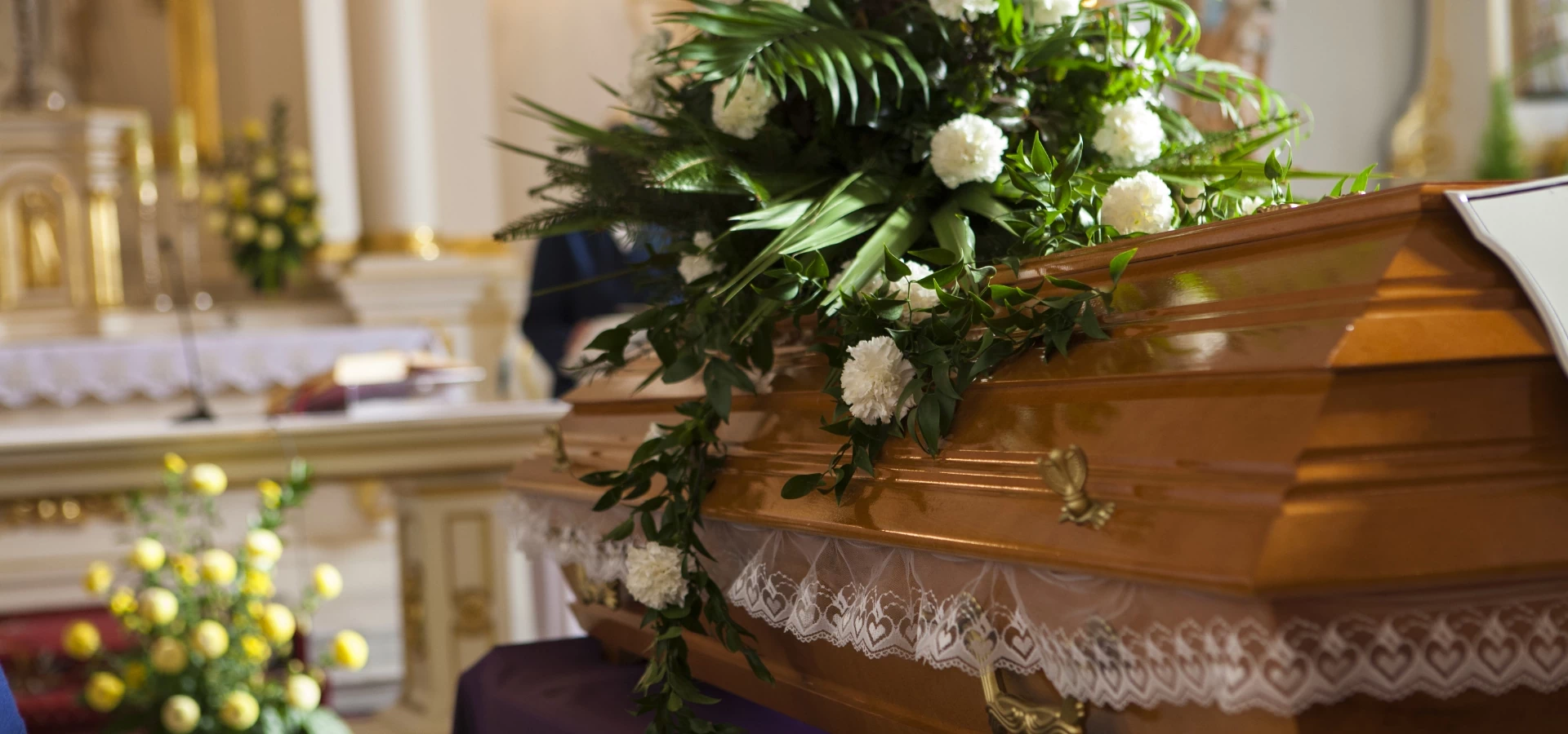trumna na pogrzebie